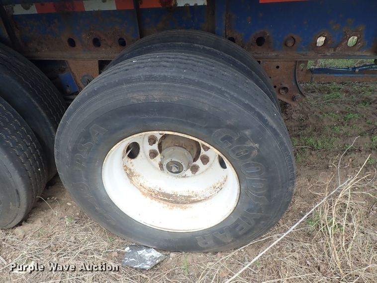 image for item DG3067 1996 Utility FS2CHAE flatbed trailer