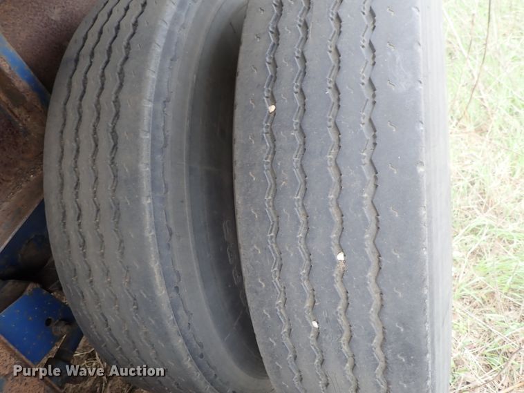 image for item DG3067 1996 Utility FS2CHAE flatbed trailer