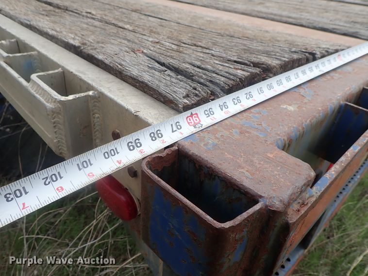 image for item DG3067 1996 Utility FS2CHAE flatbed trailer