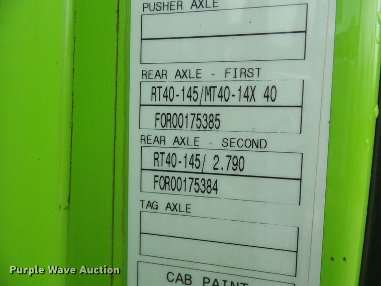 image for item DG5647 2007 Volvo VN semi truck