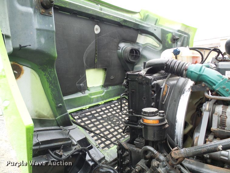 image for item DG5647 2007 Volvo VN semi truck