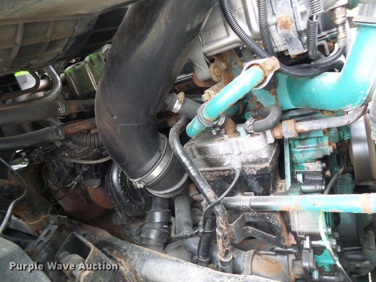 image for item DG5647 2007 Volvo VN semi truck