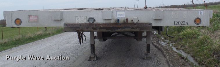 image for item DG5650 2008 Reinke drop deck trailer