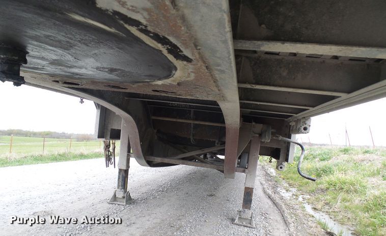 image for item DG5650 2008 Reinke drop deck trailer
