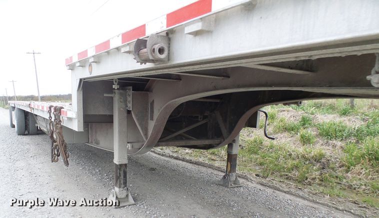 image for item DG5650 2008 Reinke drop deck trailer