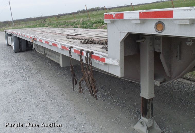image for item DG5650 2008 Reinke drop deck trailer