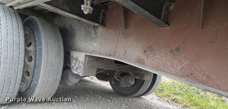 image for item DG5650 2008 Reinke drop deck trailer