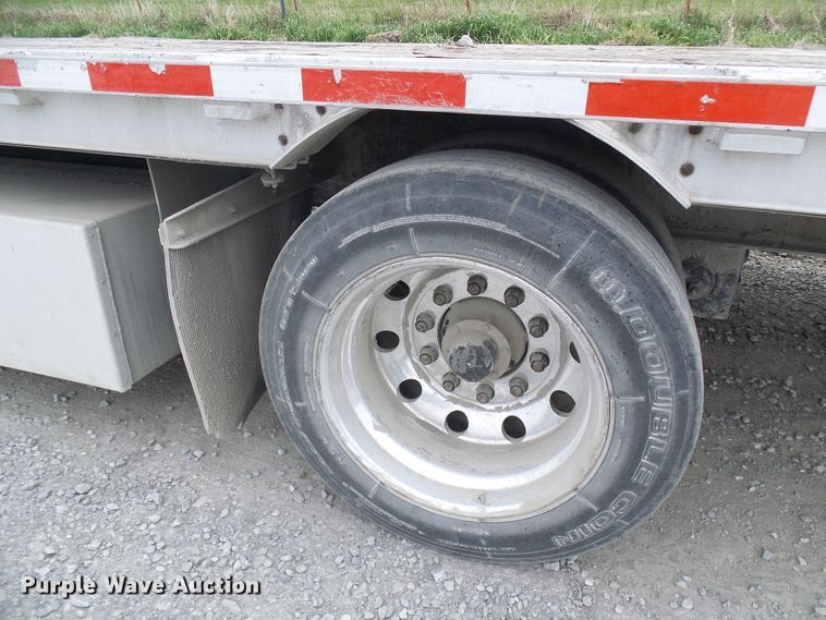 image for item DG5650 2008 Reinke drop deck trailer