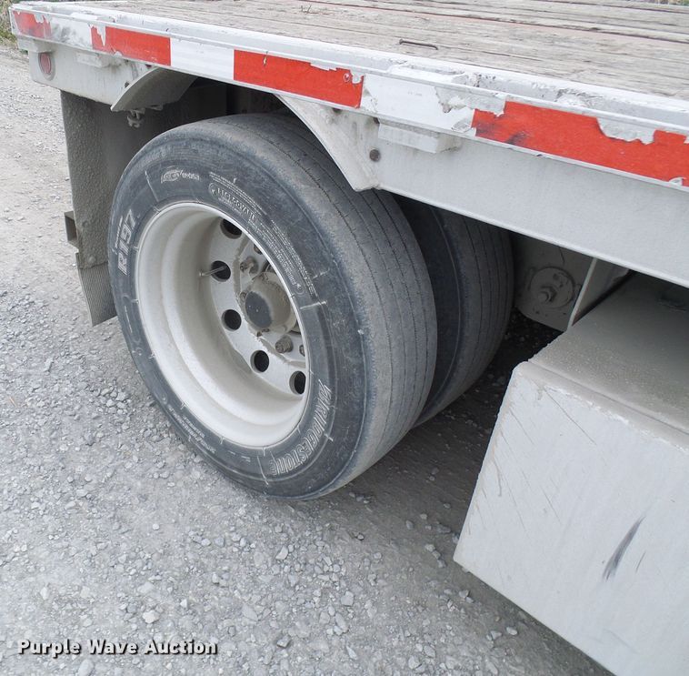 image for item DG5650 2008 Reinke drop deck trailer