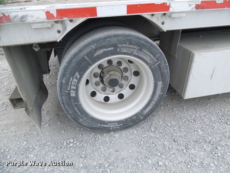 image for item DG5650 2008 Reinke drop deck trailer