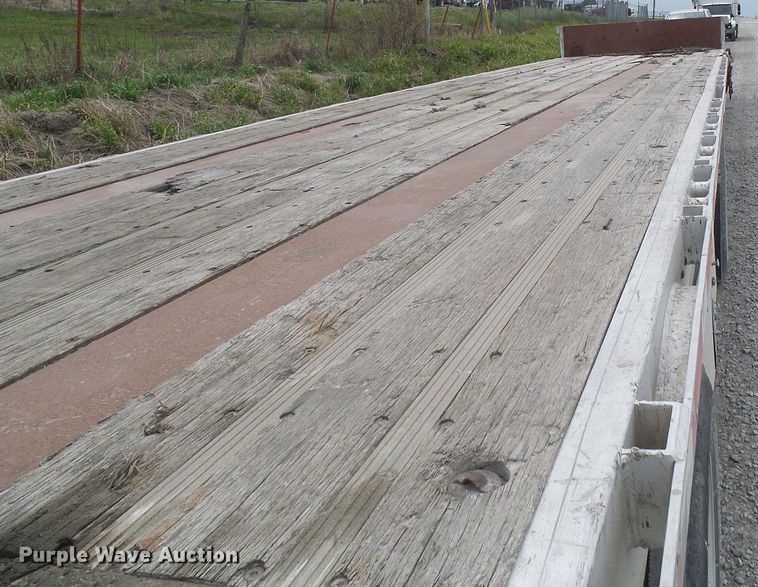 image for item DG5650 2008 Reinke drop deck trailer