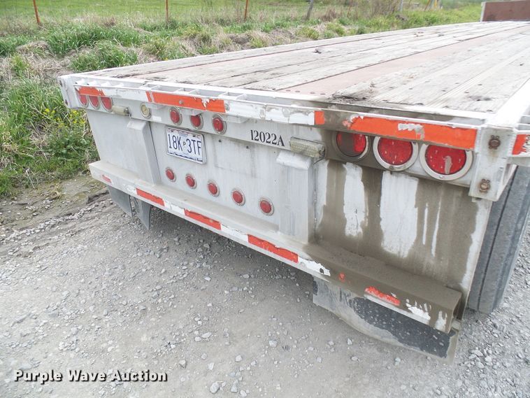 image for item DG5650 2008 Reinke drop deck trailer