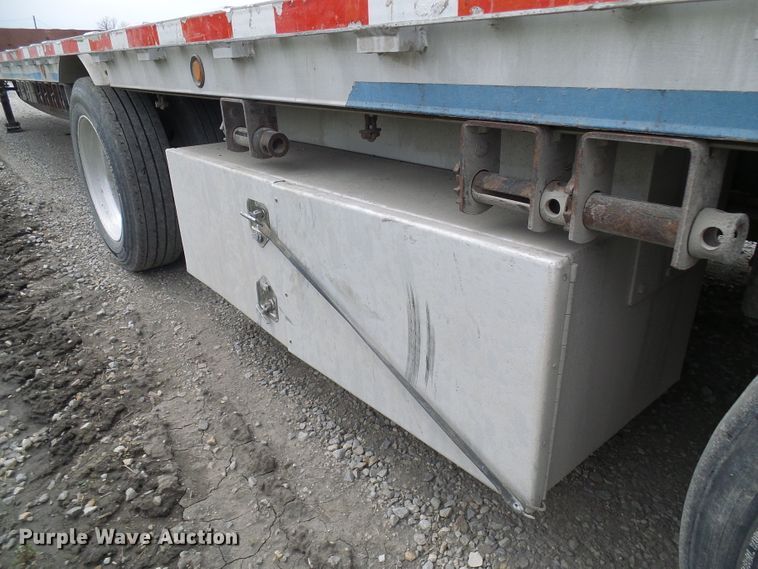 image for item DG5650 2008 Reinke drop deck trailer