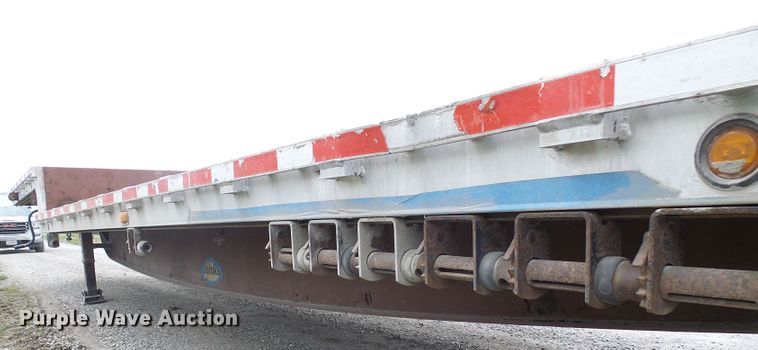 image for item DG5650 2008 Reinke drop deck trailer