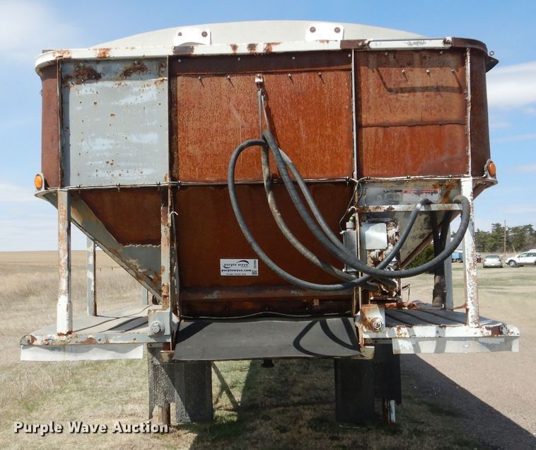 image for item DG5950 2000 Trinity Eagle Bridge live bottom trailer