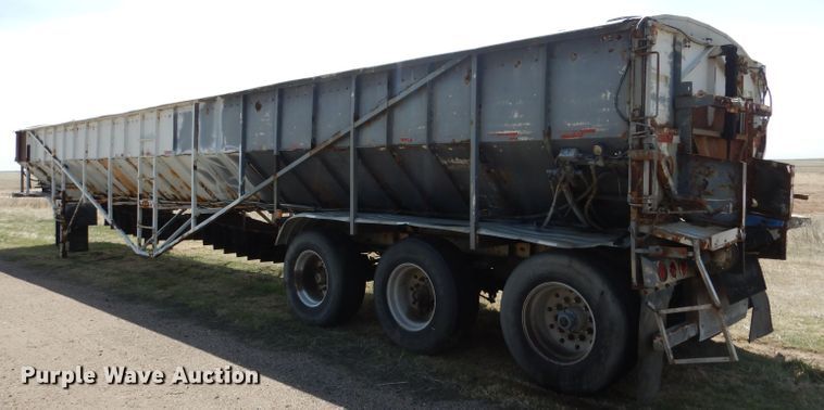image for item DG5950 2000 Trinity Eagle Bridge live bottom trailer