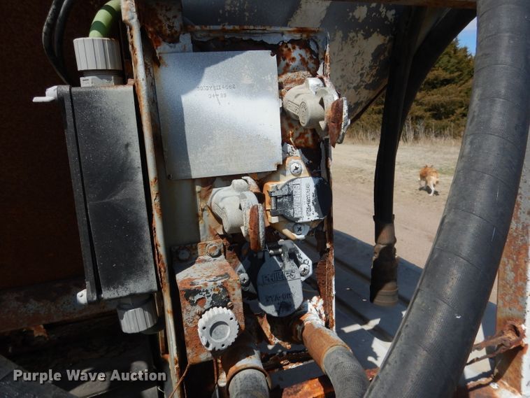 image for item DG5950 2000 Trinity Eagle Bridge live bottom trailer