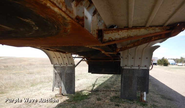 image for item DG5950 2000 Trinity Eagle Bridge live bottom trailer