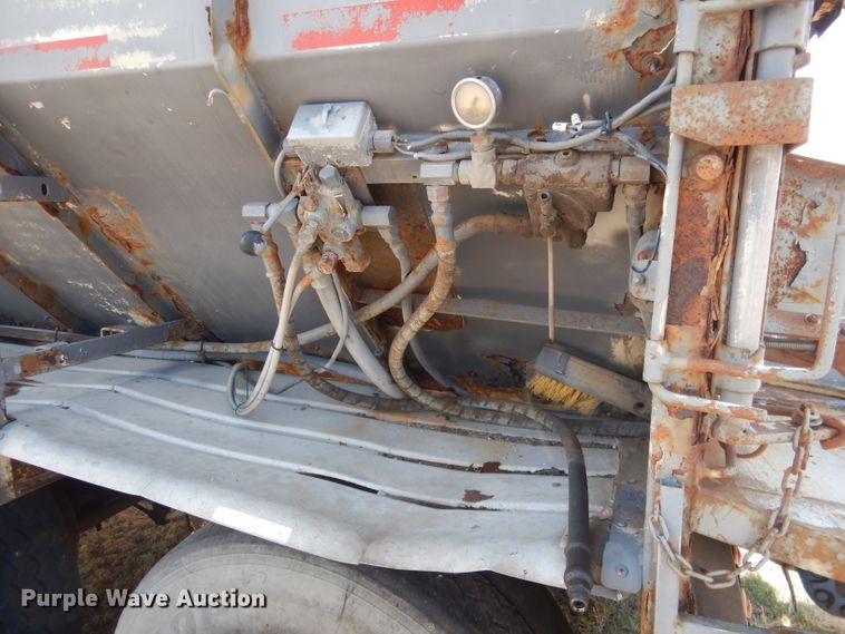 image for item DG5950 2000 Trinity Eagle Bridge live bottom trailer