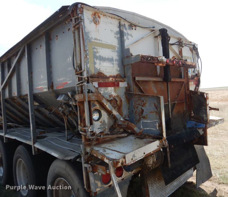 image for item DG5950 2000 Trinity Eagle Bridge live bottom trailer