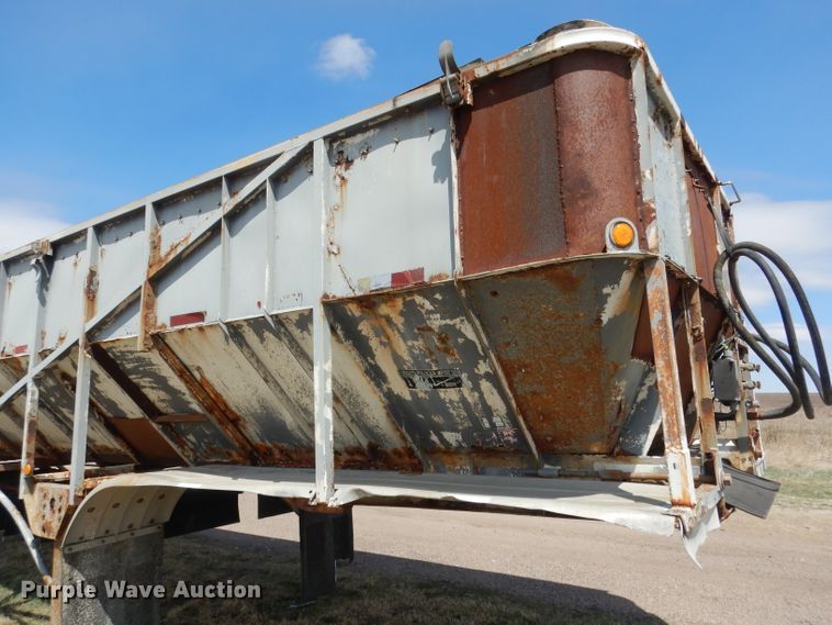 image for item DG5950 2000 Trinity Eagle Bridge live bottom trailer