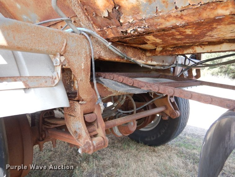 image for item DG5950 2000 Trinity Eagle Bridge live bottom trailer