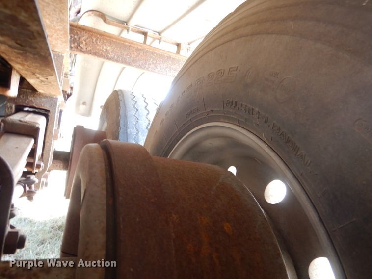 image for item DG5950 2000 Trinity Eagle Bridge live bottom trailer