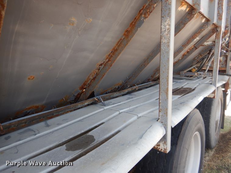 image for item DG5950 2000 Trinity Eagle Bridge live bottom trailer