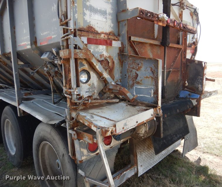 image for item DG5950 2000 Trinity Eagle Bridge live bottom trailer