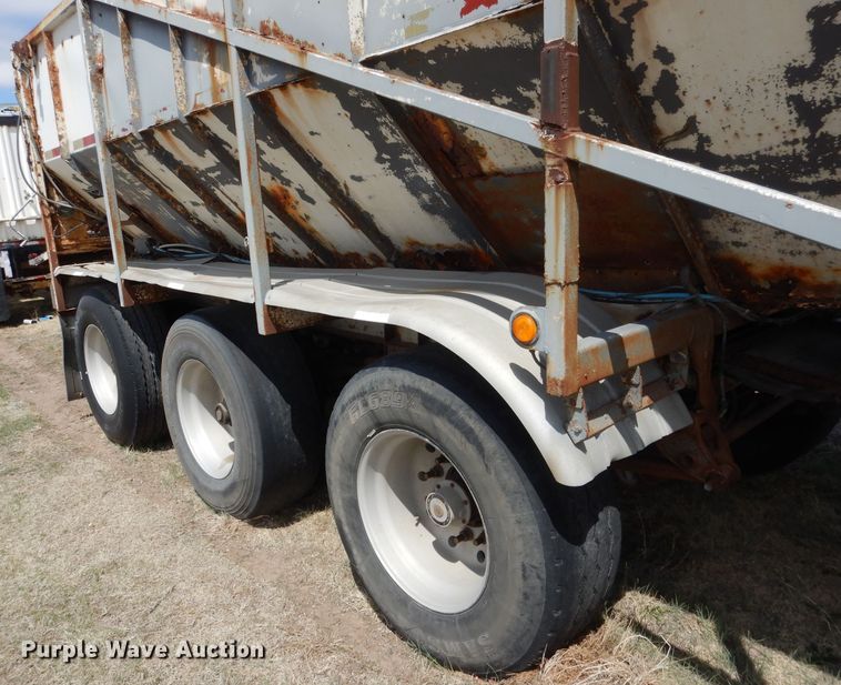 image for item DG5950 2000 Trinity Eagle Bridge live bottom trailer