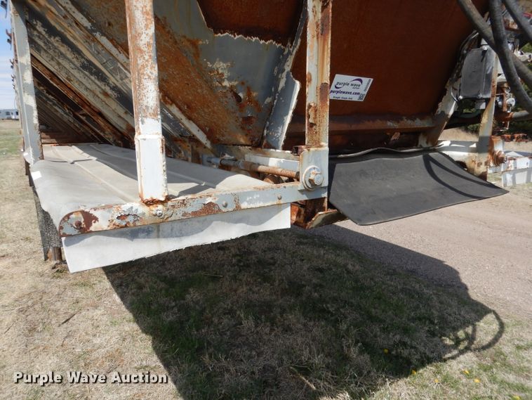 image for item DG5950 2000 Trinity Eagle Bridge live bottom trailer