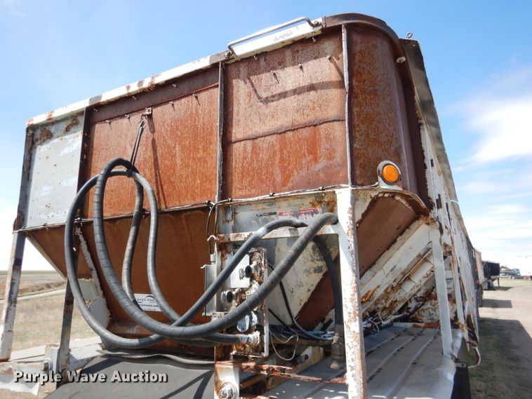 image for item DG5950 2000 Trinity Eagle Bridge live bottom trailer