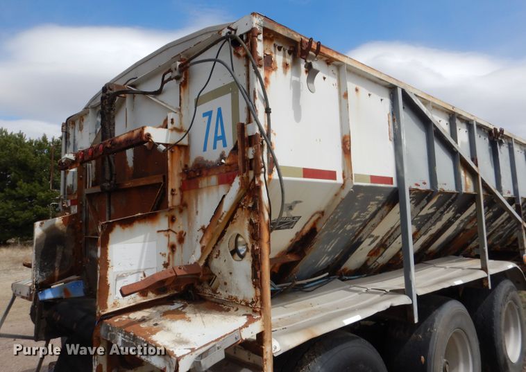 image for item DG5950 2000 Trinity Eagle Bridge live bottom trailer