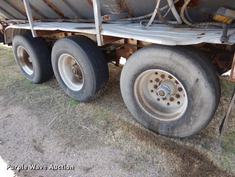 image for item DG5950 2000 Trinity Eagle Bridge live bottom trailer