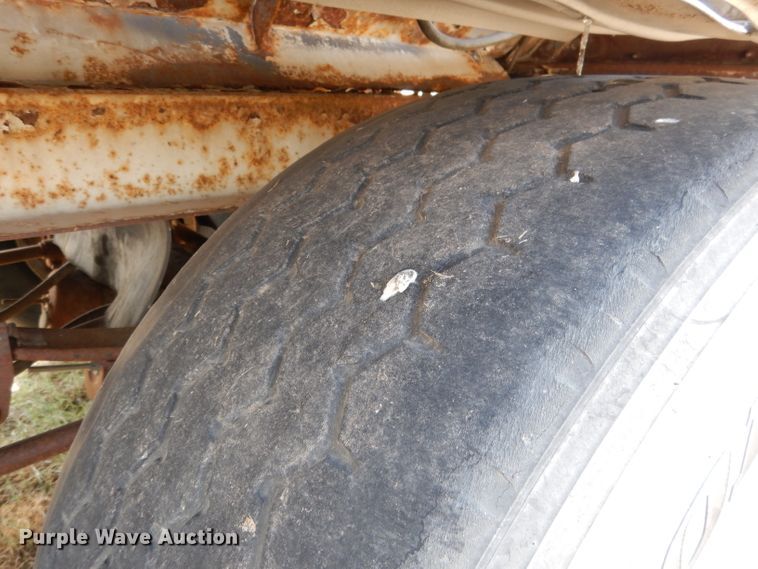 image for item DG5950 2000 Trinity Eagle Bridge live bottom trailer