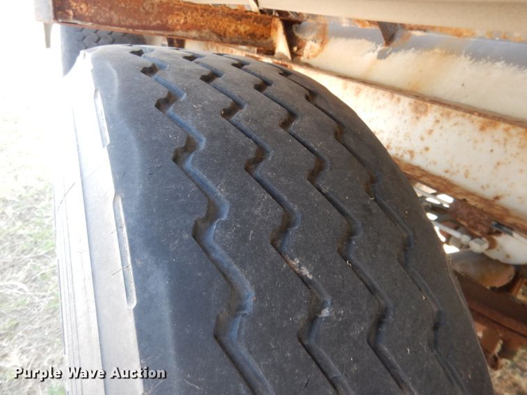 image for item DG5950 2000 Trinity Eagle Bridge live bottom trailer