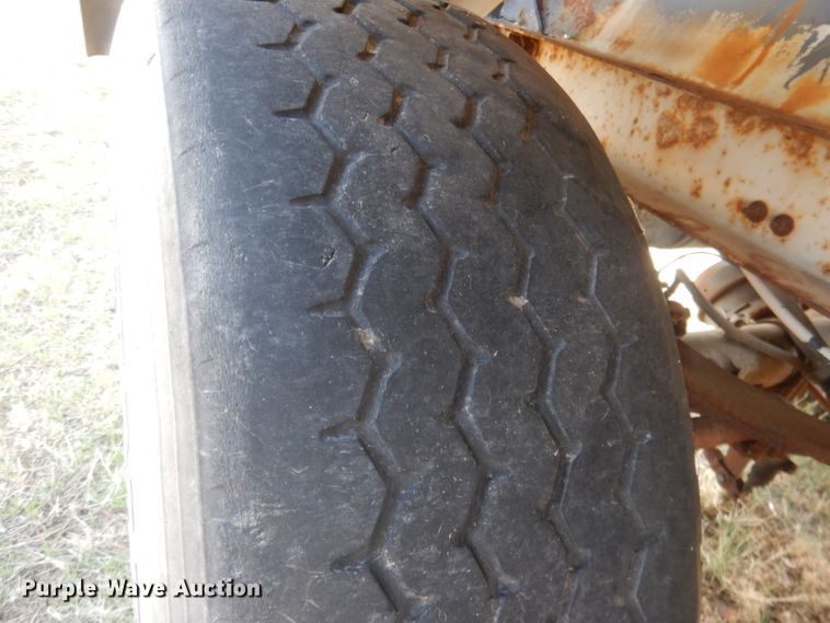 image for item DG5950 2000 Trinity Eagle Bridge live bottom trailer