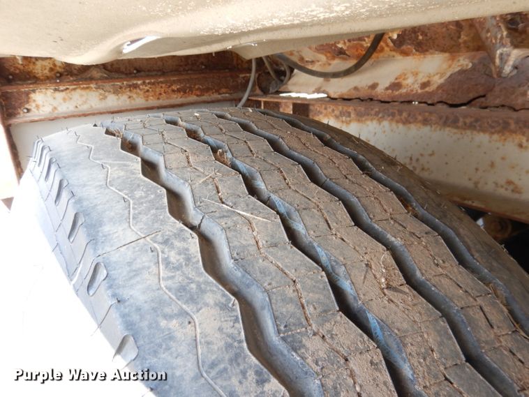 image for item DG5950 2000 Trinity Eagle Bridge live bottom trailer