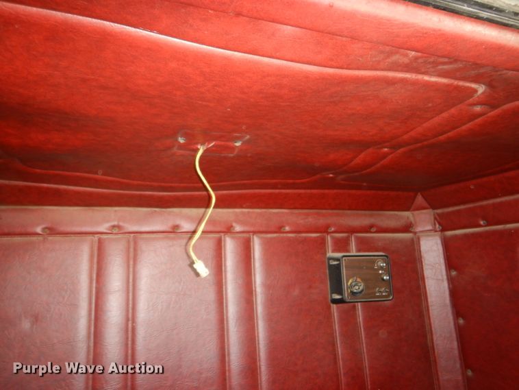 image for item DG5951 1993 Freightliner FLD 120 semi truck