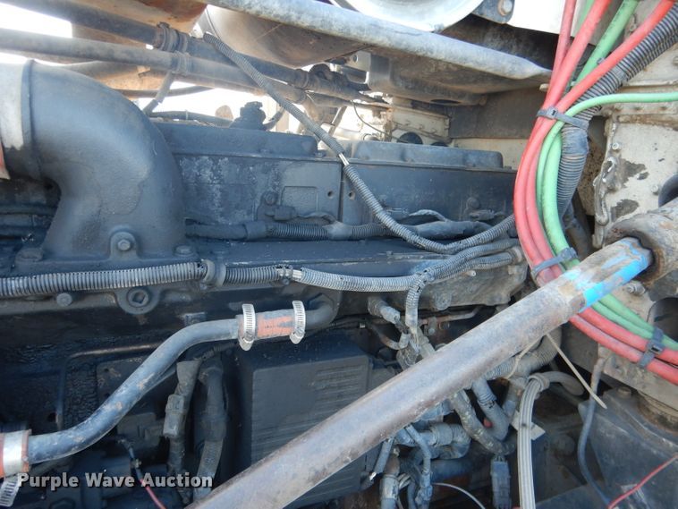 image for item DG5951 1993 Freightliner FLD 120 semi truck