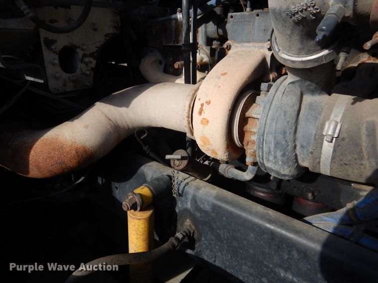 image for item DG5951 1993 Freightliner FLD 120 semi truck