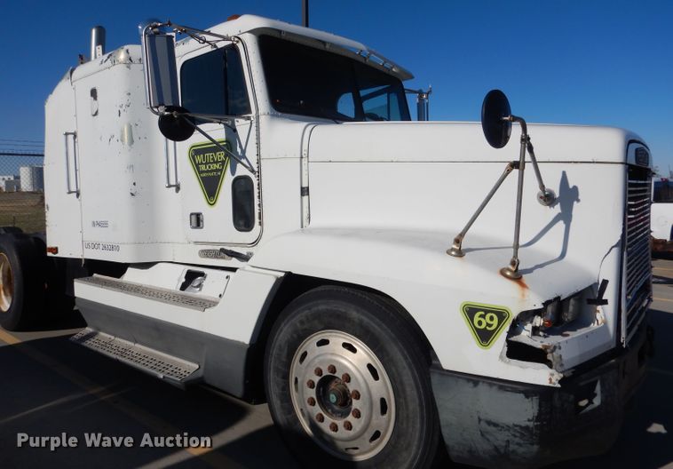 image for item DG5951 1993 Freightliner FLD 120 semi truck