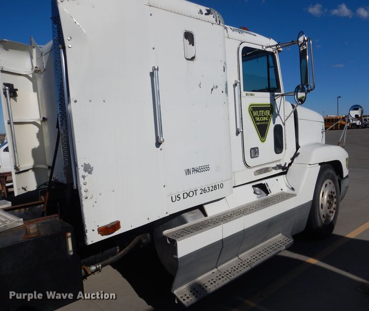 image for item DG5951 1993 Freightliner FLD 120 semi truck