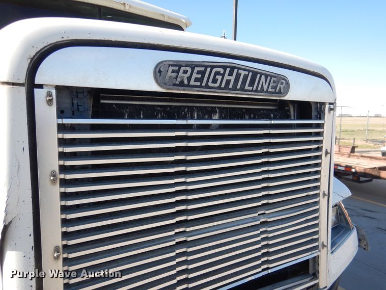 image for item DG5951 1993 Freightliner FLD 120 semi truck