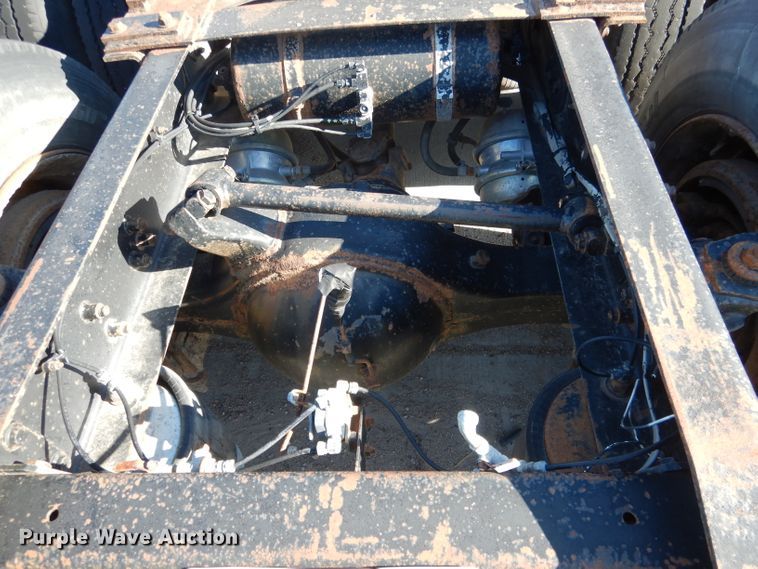 image for item DG5951 1993 Freightliner FLD 120 semi truck