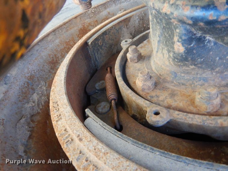 image for item DG5951 1993 Freightliner FLD 120 semi truck