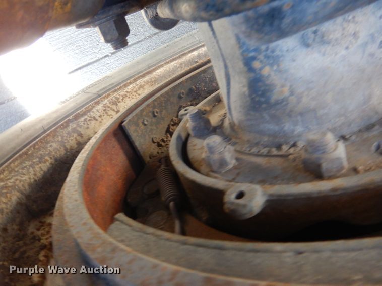 image for item DG5951 1993 Freightliner FLD 120 semi truck