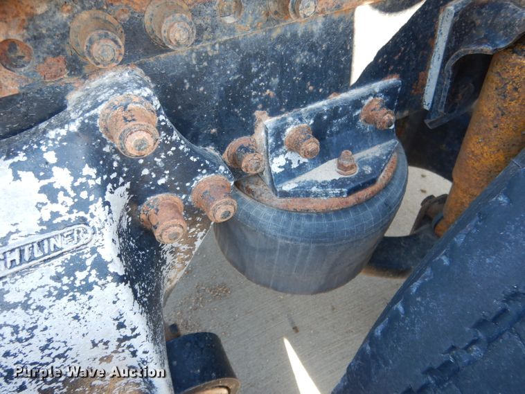 image for item DG5951 1993 Freightliner FLD 120 semi truck