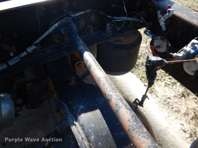 image for item DG5951 1993 Freightliner FLD 120 semi truck