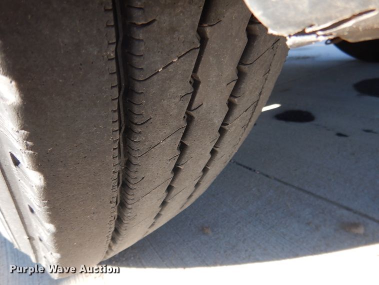 image for item DG5951 1993 Freightliner FLD 120 semi truck